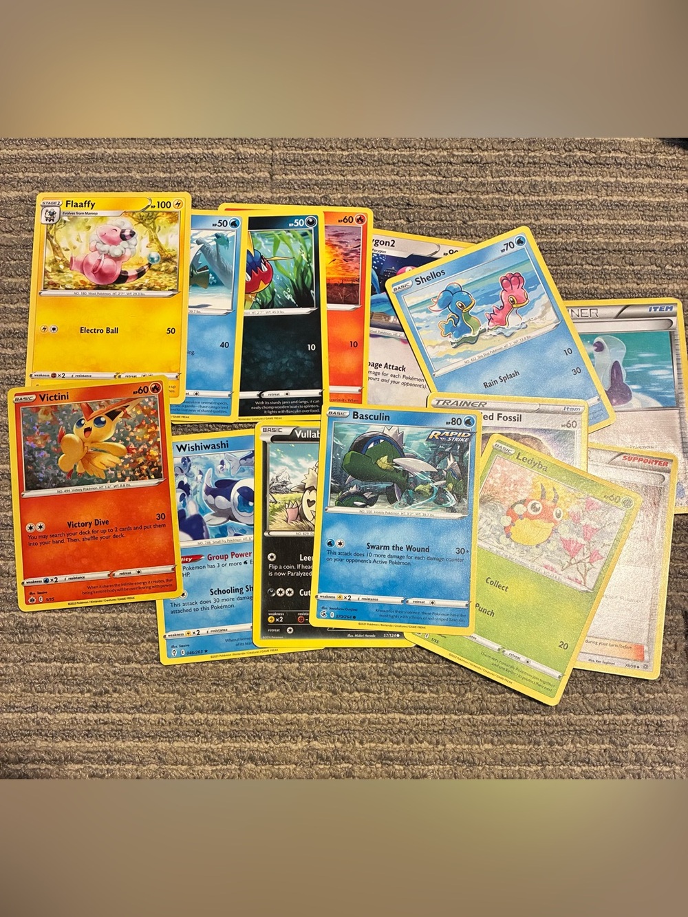 13 Pokemon cards